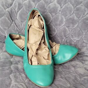 Elegant Teal Tahari Women's Flats